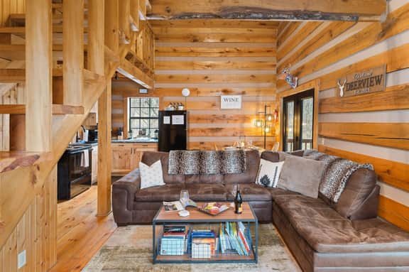 Private, Cozy and Close to Everything!
